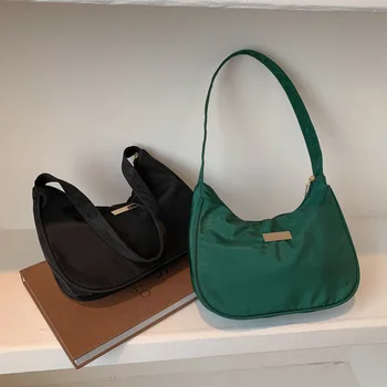 Kadın Naylon Düz Renk omuzdan askili çanta Fermuar Küçük Hilal Messenger Çanta Lüks Tasarımcı Çanta Retro Bayan Çanta 2022