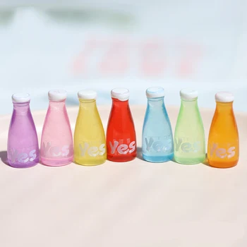10 Adet 1: 12 Evcilik Minyatür Reçine Şişeleri Mini Meyve Suyu Soda Şişesi İçecekler Gıda Model Oyuncaklar Mutfak Bebek Evi Aksesuarları