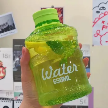 Yaratıcı su bardağı Taşınabilir Basit Bardak maden suyu kovası Plastik Öğrenci Erkek Mini Kova Bardak Moda Kullanışlı Bardak.