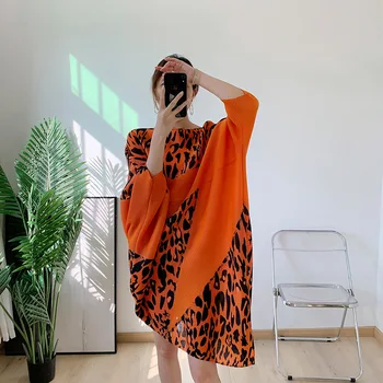 Miyake issey Miyake tasarımcı kadın pilili leopar baskı colorblock elbise bahar ve yaz yeni düzensiz dolman kollu etek gevşek